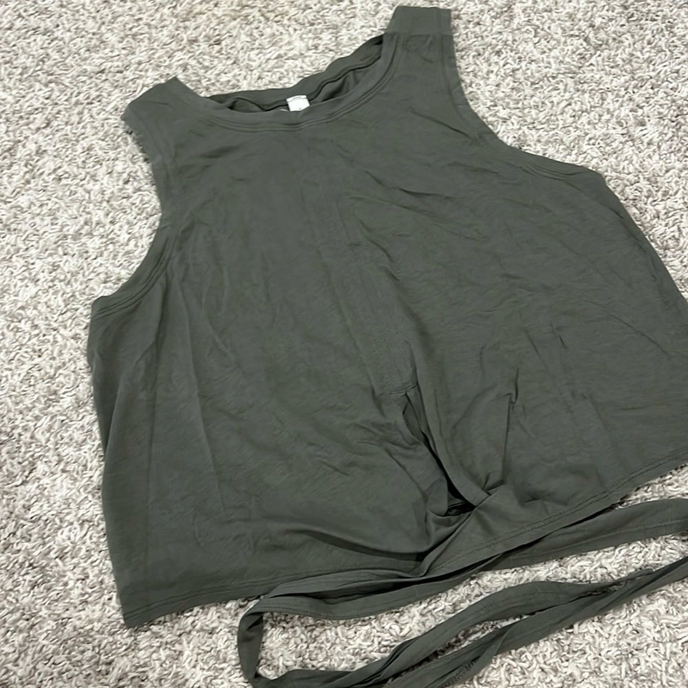 NWOT lululemon wrap top